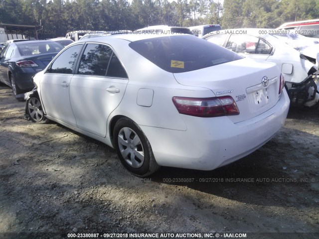 4T1BE46K77U581893 - 2007 TOYOTA CAMRY NEW GENERAT CE/LE/XLE/SE WHITE photo 3