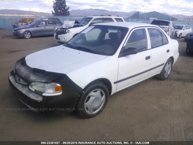 1Y1SK528X1Z413524 - 2001 CHEVROLET GEO PRIZM LSI WHITE photo 2