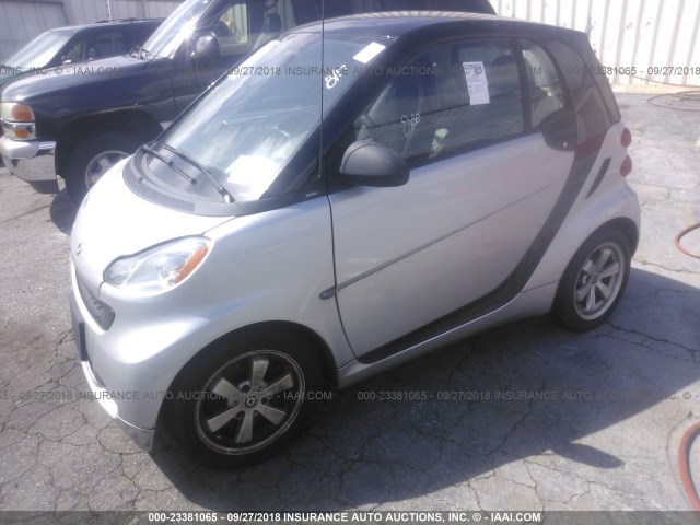 WMEEJ3BAXCK581124 - 2012 SMART FORTWO PURE/PASSION GRAY photo 2