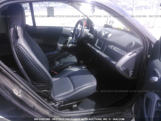 WMEEJ3BAXCK581124 - 2012 SMART FORTWO PURE/PASSION GRAY photo 5