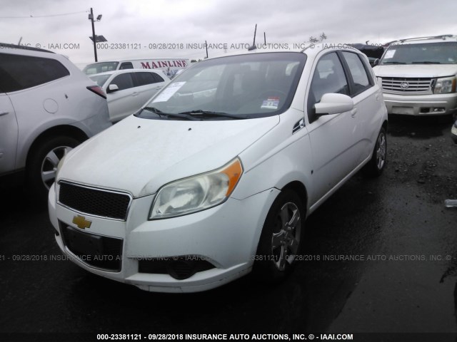 KL1TD66E09B652777 - 2009 CHEVROLET AVEO LS/LT WHITE photo 2