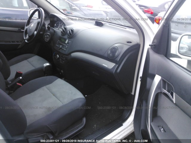 KL1TD66E09B652777 - 2009 CHEVROLET AVEO LS/LT 白色 照片 5