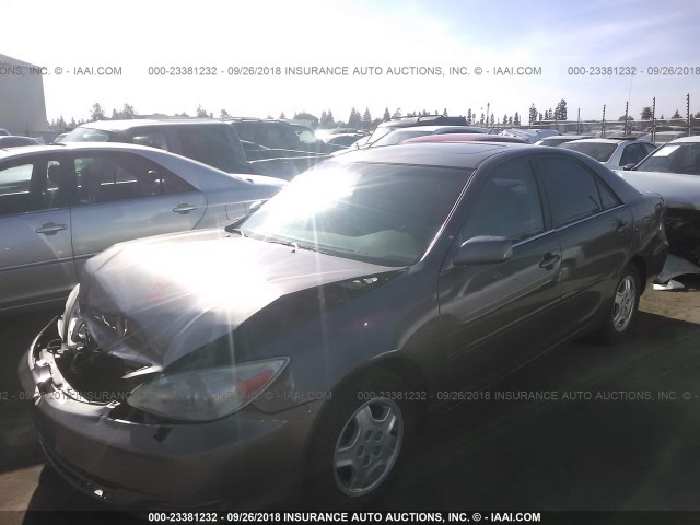 4T1BF30K32U529511 - 2002 TOYOTA CAMRY LE/XLE/SE 灰色 照片 2
