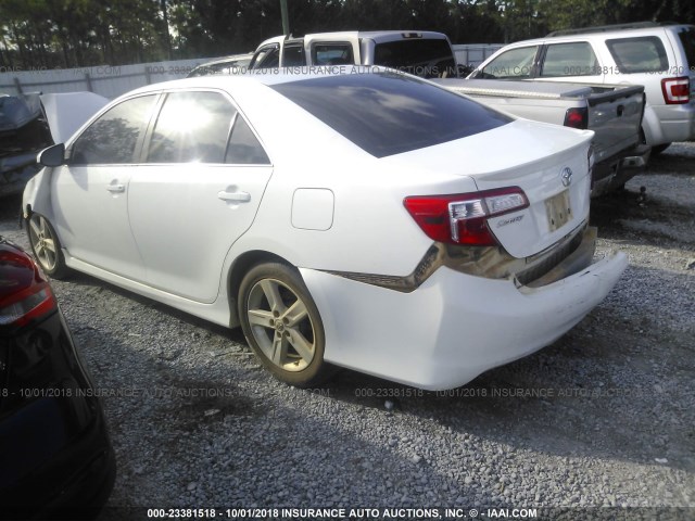 4T1BF1FK3CU514004 - 2012 TOYOTA CAMRY SE/LE/XLE 白色 照片 3