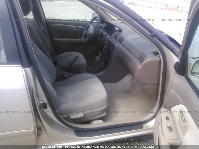 4T1BG22K3YU618881 - 2000 TOYOTA CAMRY CE/LE/XLE 棕色 照片 5
