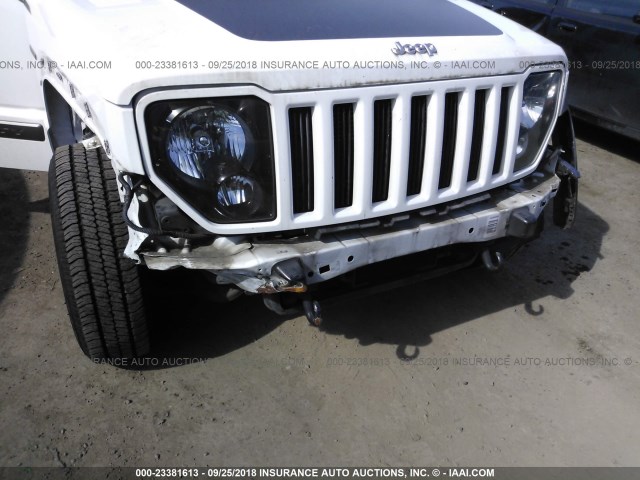 1J4PN3GK4BW512749 - 2011 JEEP LIBERTY RENEGADE WHITE photo 6