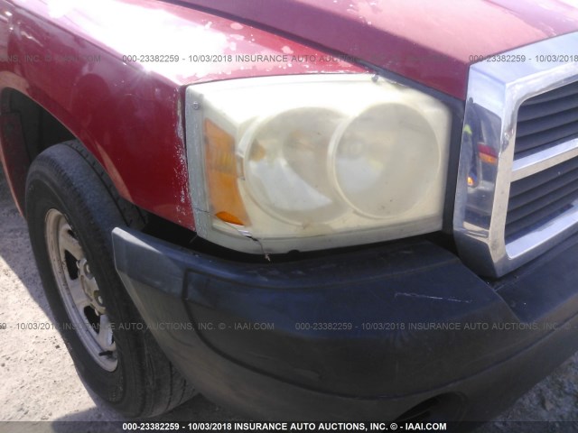 1D7HE28K36S534053 - 2006 DODGE DAKOTA QUAD/ST RED photo 6