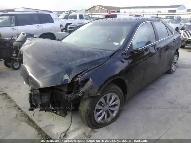 4T4BF1FK8GR578339 - 2016 TOYOTA CAMRY LE/XLE/SE/XSE 黑色 照片 2