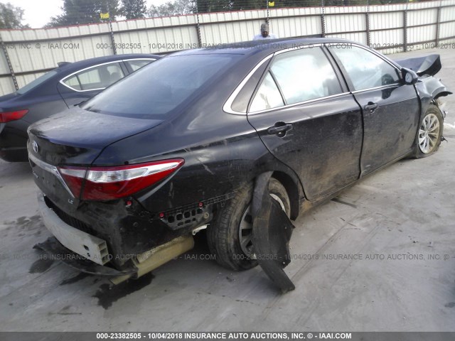 4T4BF1FK8GR578339 - 2016 TOYOTA CAMRY LE/XLE/SE/XSE 黑色 照片 4