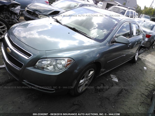 1G1ZH57B89F129434 - 2009 CHEVROLET MALIBU 1LT GREEN photo 2