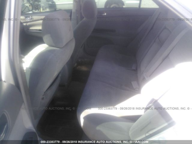 4T1BE32KX5U591816 - 2005 TOYOTA CAMRY LE/XLE/SE Күміс фото 8