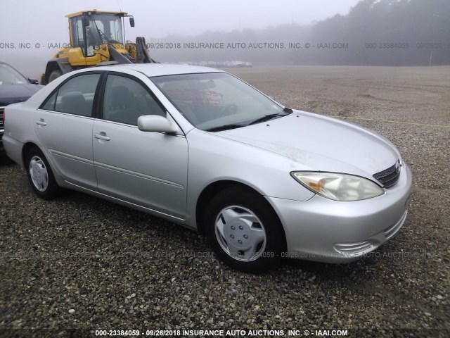 4T1BE32K22U507774 - 2002 TOYOTA CAMRY LE/XLE/SE Күміс фото 1