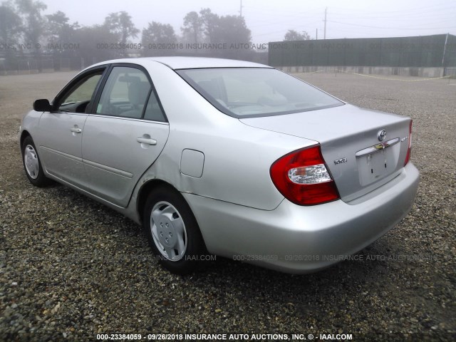 4T1BE32K22U507774 - 2002 TOYOTA CAMRY LE/XLE/SE Күміс фото 3