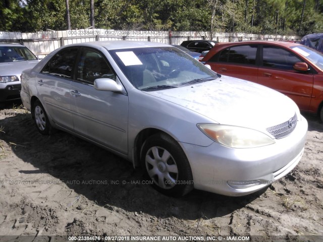 4T1BE32K73U182279 - 2003 TOYOTA CAMRY LE/XLE/SE SILVER photo 1