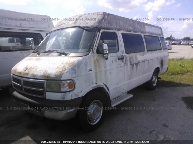 2B5WB35Z9SK538705 - 1995 DODGE RAM WAGON B3500 WHITE photo 2