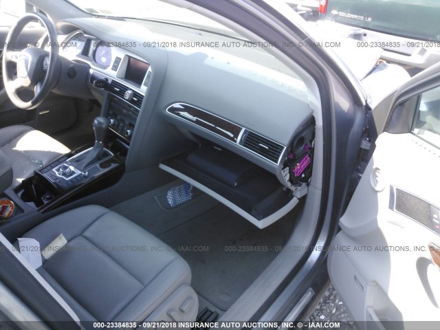 WAUDH74F98N061165 - 2008 AUDI A6 3.2 QUATTRO GRAY photo 5