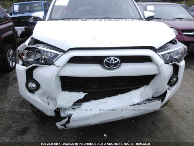 JTEBU5JR5H5459087 - 2017 TOYOTA 4RUNNER SR5 PREM/LTDL/TRAIL/TRD WHITE photo 6
