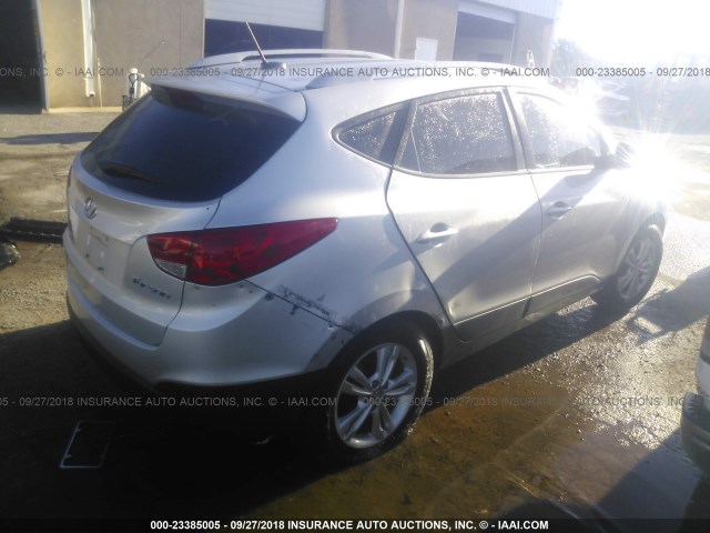 KM8JU3AC0DU774102 - 2013 HYUNDAI TUCSON SILVER photo 4