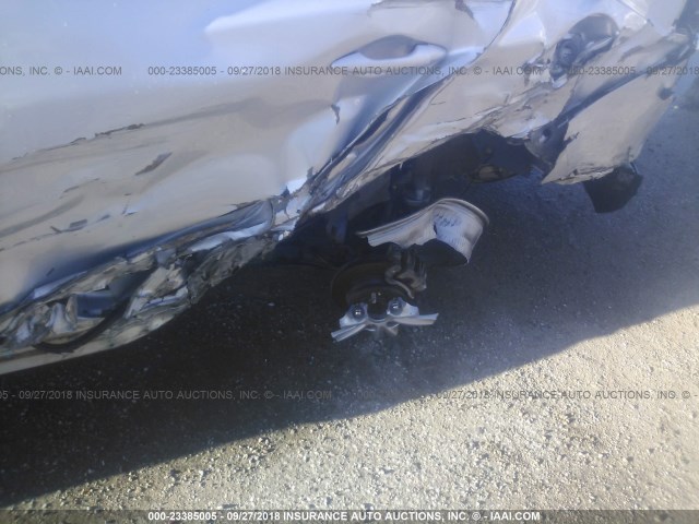 KM8JU3AC0DU774102 - 2013 HYUNDAI TUCSON SILVER photo 6