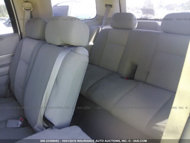 1A8HW58PX7F557532 - 2007 CHRYSLER ASPEN LIMITED SILVER photo 8