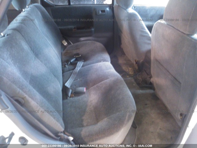 4S6CK58W924405009 - 2002 HONDA PASSPORT EX/LX Սպիտակ լուսանկար 8