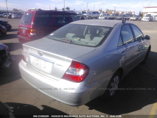 4T1BE32K44U845146 - 2004 TOYOTA CAMRY LE/XLE/SE SILVER photo 4
