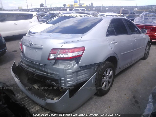 4T1BF3EK6BU127037 - 2011 TOYOTA CAMRY SE/LE/XLE ვერცხლისფერი ფოტო 4