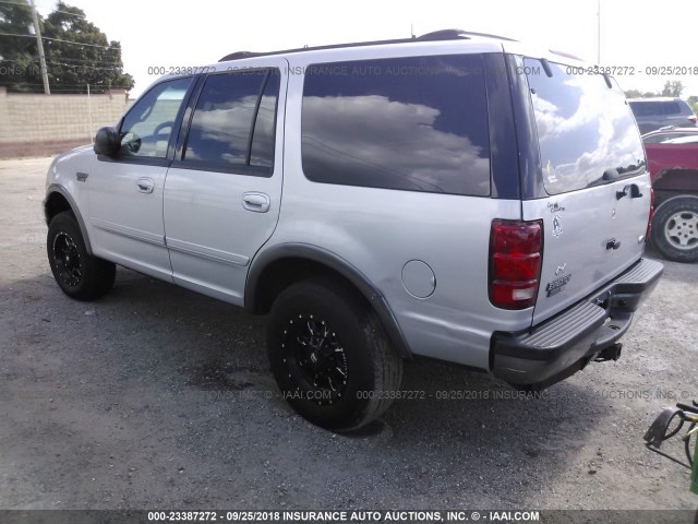 1FMPU16L0YLA13461 - 2000 FORD EXPEDITION XLT GRAY photo 3