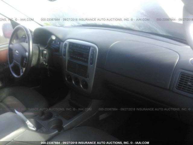 1FMDU73K45UB70093 - 2005 FORD EXPLORER XLT/XLT SPORT/NBX 红色 照片 5