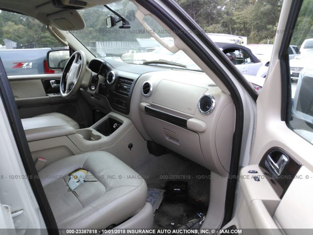1FMFU205X6LA33385 - 2006 FORD EXPEDITION LIMITED 白色 照片 5