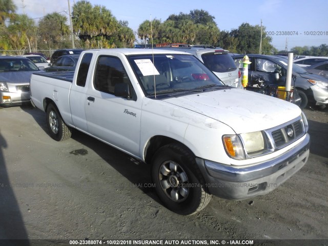 1N6DD26S8XC335345 - 1999 NISSAN FRONTIER KING CAB XE/KING CAB SE WHITE photo 1