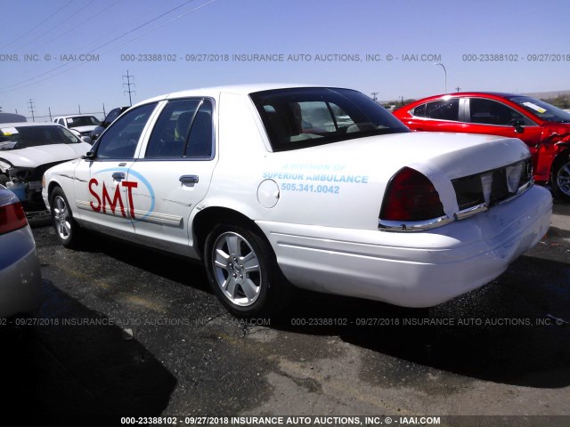 2FABP7EV8BX149817 - 2011 FORD CROWN VICTORIA LX WHITE photo 3