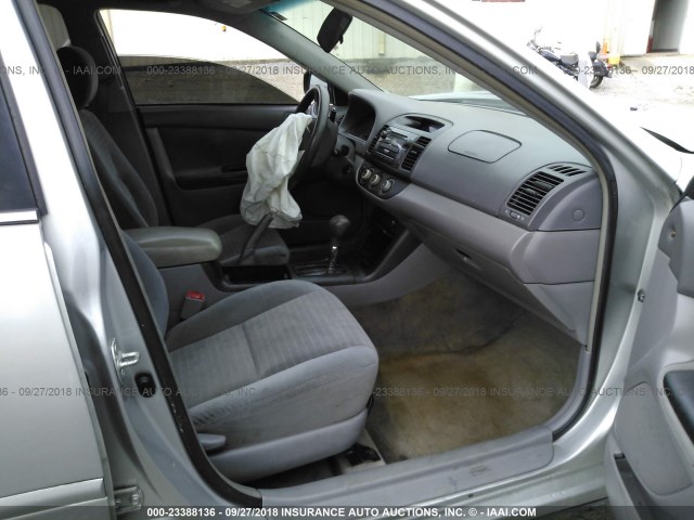 4T1BE32K06U148110 - 2006 TOYOTA CAMRY LE/XLE/SE GRAY photo 5