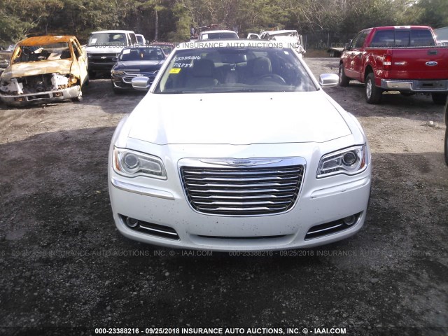 2C3CCACG9CH274563 - 2012 CHRYSLER 300 LIMITED WHITE photo 6