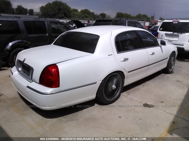 1LNHM81W53Y641283 - 2003 LINCOLN TOWN CAR EXECUTIVE WHITE photo 4
