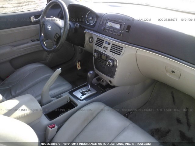 5NPEU46F76H031898 - 2006 HYUNDAI SONATA GLS/LX SILVER photo 5