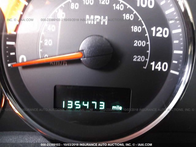 1J8HG48NX6C220235 - 2006 JEEP COMMANDER SILVER photo 7