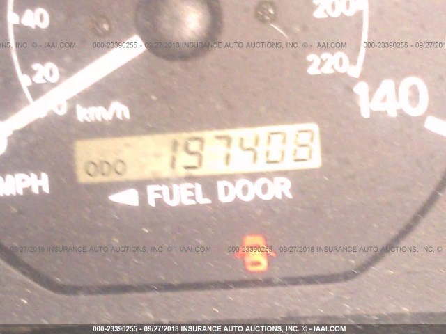 JT2BG28K610598577 - 2001 TOYOTA CAMRY LE/XLE WHITE photo 7