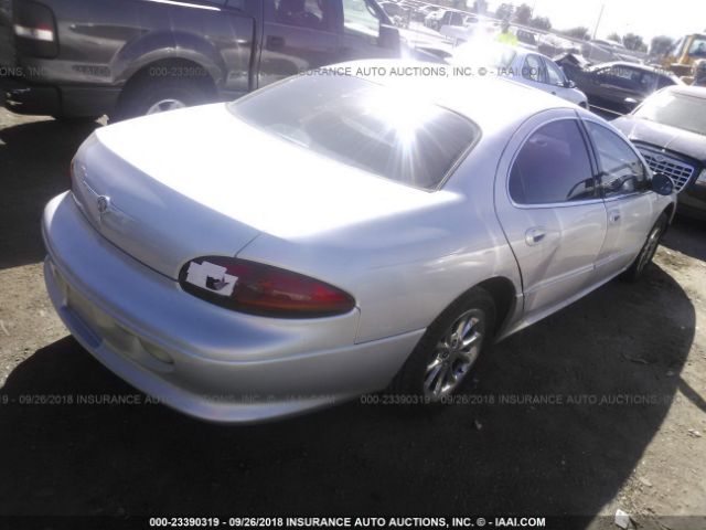 2C3HC56G2YH314983 - 2000 CHRYSLER LHS SILVER photo 4