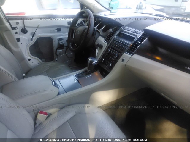 1FAHP2FW1AG166869 - 2010 FORD TAURUS LIMITED WHITE photo 5