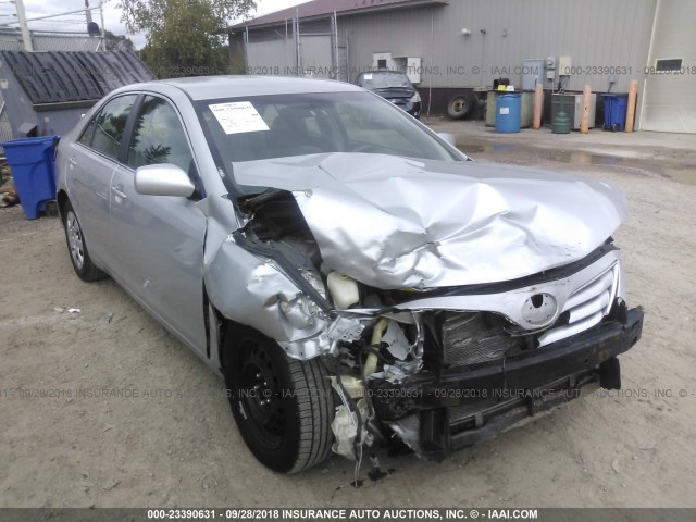 4T1BF3EK4AU051834 - 2010 TOYOTA CAMRY SE/LE/XLE 银色 照片 1