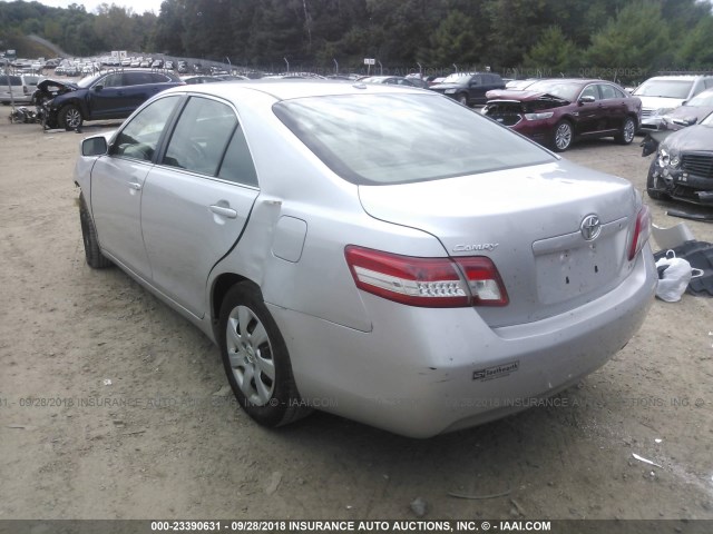 4T1BF3EK4AU051834 - 2010 TOYOTA CAMRY SE/LE/XLE 银色 照片 3