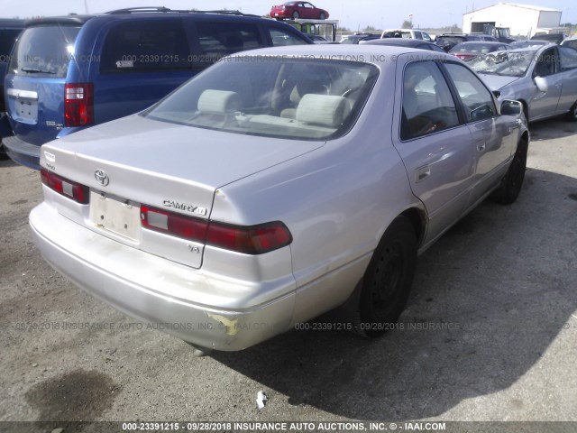 4T1BF22K8VU037567 - 1997 TOYOTA CAMRY CE/LE/XLE 金色 照片 4
