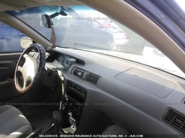 4T1BF22K8VU037567 - 1997 TOYOTA CAMRY CE/LE/XLE 金色 照片 5