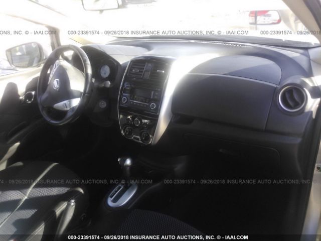 3N1CE2CP2FL422367 - 2015 NISSAN VERSA NOTE S/S PLUS/SV/SL/SR SILVER photo 5