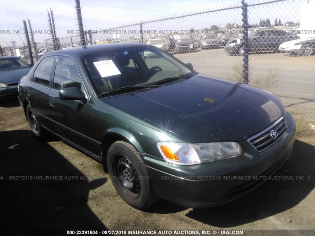 4T1BG22K11U813951 - 2001 TOYOTA CAMRY CE/LE/XLE 绿色 照片 1