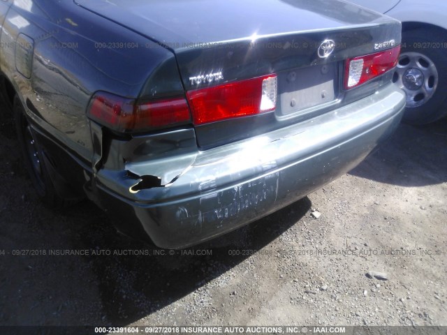 4T1BG22K11U813951 - 2001 TOYOTA CAMRY CE/LE/XLE 绿色 照片 6
