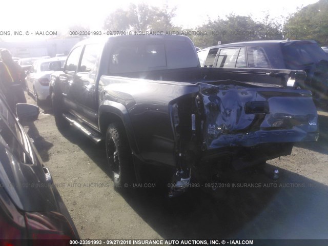 3TMGZ5AN5HM086930 - 2017 TOYOTA TACOMA DOUBLE CAB/LTD GRAY photo 3