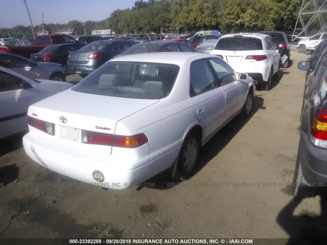 4T1BG22K0YU953970 - 2000 TOYOTA CAMRY CE/LE/XLE 白色 照片 4