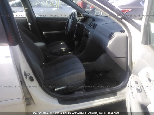 4T1BG22K0YU953970 - 2000 TOYOTA CAMRY CE/LE/XLE 白色 照片 5
